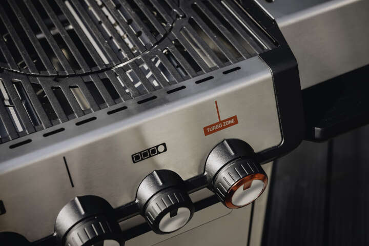 Enders Gasgrill Monroe II Pro 3 SIKR TURBO inkl. Wetterschutzhaube